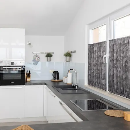 Livira Apartman Makarska