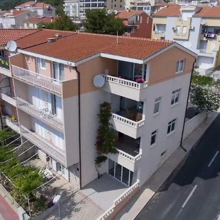 Livira Apartman Makarska