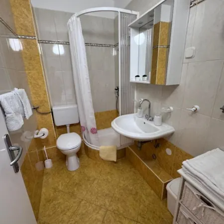Apartment Livira *