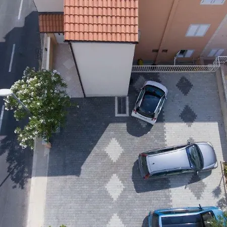 Livira Apartment