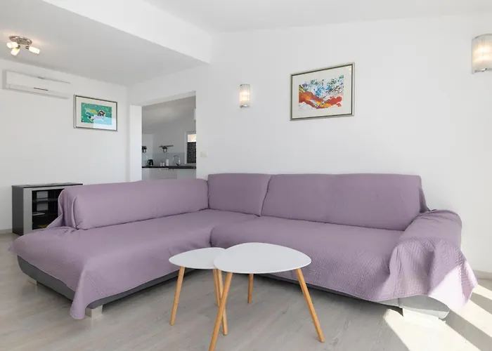 Livira Daire Makarska