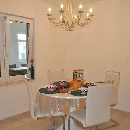 Livira Apartment
